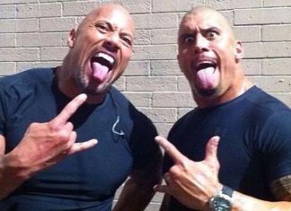 Dwayne „The Rock” Johnson și dublura sa sunt aproape identici. Vezi cum arată cei doi față-n față Dwayne "The Rock" Johnson și dublura sa sunt aproape identici. Vezi cum arată cei doi față-n față