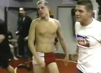 VIDEO. Nate Diaz, la doar 16 ani, într-o luptă nesancționată de mma fără mănuși VIDEO. Nate Diaz, la doar 16 ani, într-o luptă nesancționată de mma fără mănuși