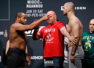 VIDEO. UFC 220 – Cântarul oficial: Miocic vs Ngannou și Cormier vs Oezdemir VIDEO. UFC 220-Cântarul oficial: Miocic vs Ngannou și Cormier vs Oezdemir