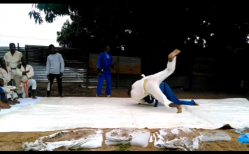 Judo în Angola. Ce se întâmplă când pasiunea pentru sport e mai importantă decât lipsa condițiilor (VIDEO) Judo în Angola. Ce se întâmplă când pasiunea pentru sport e mai importantă decât lipsa condițiilor (VIDEO)