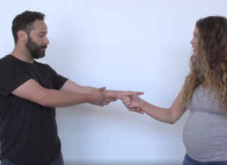 Autoapărare pentru femei: Câți bărbați crezi că au reușit să o prindă pe soția lui Rener Gracie? (VIDEO) Autoapărare pentru femei: Câți bărbați crezi că au reușit să o prindă pe soția lui Rener Gracie? (VIDEO)