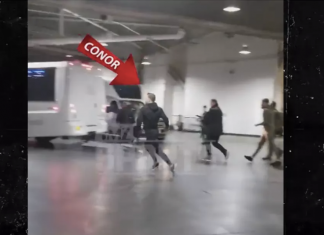 VIDEO. Conor McGregor a fost arestat după ce a atacat un autobuz plin cu luptători UFC! VIDEO. Conor McGregor a fost arestat după ce a atacat un autobuz plin cu luptători UFC!