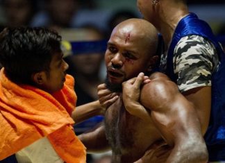 Lethwei – cel mai brutal sport din lume! Luptătorii au la dispoziție 2 minute pentru a reintra în luptă după ce și-au luat KO (VIDEO) Lethwei-cel mai brutal sport din lume! Luptătorii au la dispoziție 2 minute pentru a reintra în luptă după ce și-au luat KO (VIDEO)