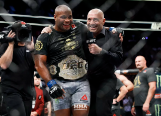 S-au publicat salariile luptătorilor de la UFC 226. Vezi câți bani au luat Daniel Cormier, Stipe Miocic, Francis Ngannou și restul luptătorilor din gală! S-au publicat salariile luptătorilor de la UFC 226. Vezi câți bani au luat Daniel Cormier, Stipe Miocic, Francis Ngannou și restul luptătorilor din gală!