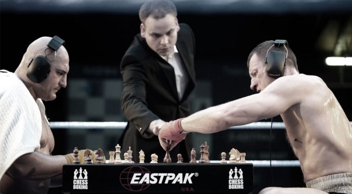 Chess Boxing sau mai bine zis în română, Șah Box(ând) este sportul în care luptătorii se bat și joacă șah pentru a câștiga lupta! (VIDEO) Chess Boxing sau mai bine zis în română, Șah Box(ând) este sportul în care luptătorii se bat și joacă șah pentru a câștiga lupta! (VIDEO)