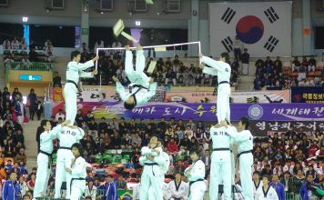 Demonstrație extraordinară de Taekwondo (VIDEO) Demonstrație extraordinară de Taekwondo (VIDEO)