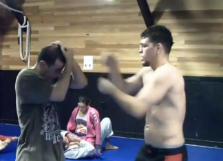 TOP 10 combinații de pumni predate de Nick Diaz (VIDEO) TOP 10 combinații de pumni predate de Nick Diaz (VIDEO)