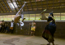 Are 74 de ani și este cea mai în vârstă practicantă de Kalari (VIDEO) Are 74 de ani și este cea mai în vârstă practicantă de Kalari (VIDEO)