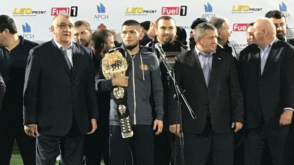 VIDEO. Imagini incredibile din Dagestan! Vezi cum a fost primit Khabib Nurmagomedov la revenirea sa în Rusia