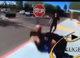 Compilație cu cele mai reușite intervenții, doborâri și placări reușite de polițiști (VIDEO) Compilație cu cele mai reușite intervenții, doborâri și placări reușite de polițiști (VIDEO)