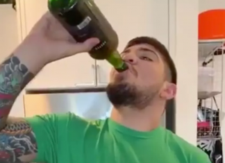 VIDEO. Dillon Danis, prietenul lui Conor McGregor, dă pe gât o sticlă întreagă de Proper Twelve whiskey VIDEO. Dillon Danis, prietenul lui Conor McGregor, dă pe gât o sticlă întreagă de Proper Twelve whiskey