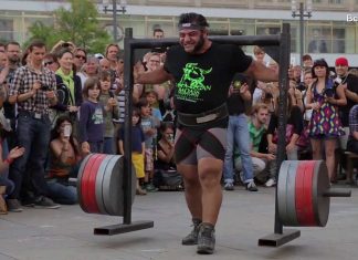 Faceți cunoștință cu Patrik Baboumian, strongmanul vegan (VIDEO) Faceți cunoștință cu Patrik Baboumian, strongmanul vegan (VIDEO)