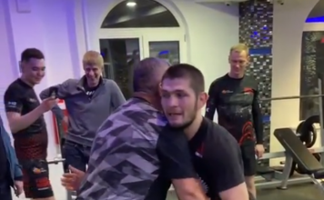 VIDEO. La 56 de ani, tatăl lui Khabib încă îi face față fiului său la lupte! VIDEO. La 56 de ani, tatăl lui Khabib încă îi face față fiului său la lupte!