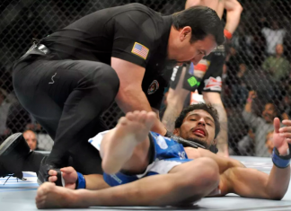 Vezi un KO extrem de spectaculos reușit de Donald „Cowboy” Cerrone! (VIDEO) Vezi un KO extrem de spectaculos reușit de Donald "Cowboy" Cerrone! (VIDEO)