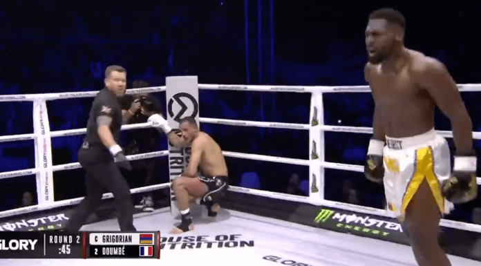 VIDEO. Vezi ce știe să facă Cedric Doumbe, campionul GLORY la kickbox care vrea să între în UFC! Vezi ce știe să facă Cedric Doumbe, campionul GLORY la kickbox care vrea să între în UFC!
