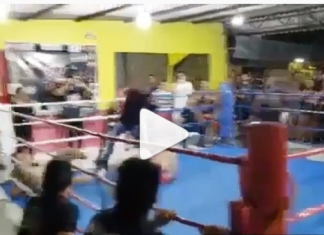 VIDEO. Un dublu-KO în Muay Thai! Luptătorii s-au trimis la culcare unul pe celălalt în același timp! VIDEO. Un dublu-KO în Muay Thai! Luptătorii s-au trimis la culcare unul pe celălalt în același timp!