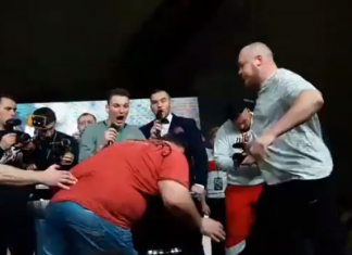 VIDEO BRUTAL Vasiliy Khamotiskiy, campionul mondial la dat palme, a fost făcut KO pentru prima dată în cariera sa! VIDEO BRUTAL Vasiliy Khamotiskiy, campionul mondial la dat palme, a fost făcut KO pentru prima dată în cariera sa!