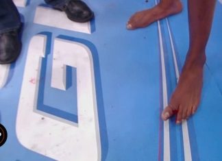 VIDEO Close-up! Să ne reamintim cum și-a rupt Jon Jones degetul în lupta cu Chael Sonnen. VIDEO Close-up! Să ne reamintim cum și-a rupt Jon Jones degetul în lupta cu Chael Sonnen.