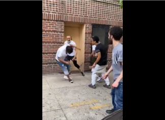 VIDEO BRUTAL: Ce crezi că se întâmplă când tai coada la înghețată? VIDEO BRUTAL: Ce crezi că se întâmplă când tai coada la înghețată?