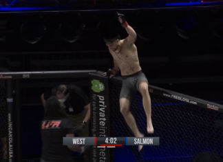 VIDEO. Intră să vezi cel mai brutal genunchi neregulamentar! L-a lăsat inconștient! VIDEO. Intră să vezi cel mai brutal genunchi neregulamentar! L-a lăsat inconștient!