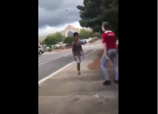 VIDEO. I-a „schimbat părerea” cu un singur pumn! VIDEO. I-a "schimbat părerea" cu un singur pumn!