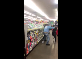 VIDEO. Cum începe și cum se termină o bătaie la hypermarket? VIDEO. Cum începe și cum se termină o bătaie la hypermarket?