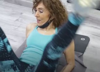 O cheamă Nahida Abden și are 88 de ani! Fii atent ce poate face la sală (VIDEO) O cheamă Nahida Abden și are 88 de ani! Fii atent ce poate face la sală (VIDEO)