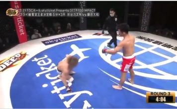 VIDEO. L-a făcut KO cu un șut în cap când adversarul era pe jos și a devenit campion! VIDEO. L-a făcut KO cu un șut în cap când adversarul era pe jos și a devenit campion!