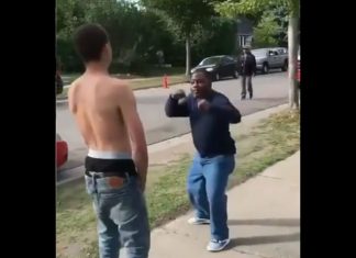 VIDEO. Buturuga mică răstoarnă carul mare! VIDEO. Buturuga mică răstoarnă carul mare!