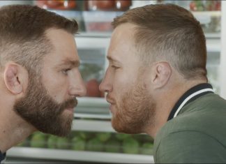 VIDEO. 2 luptători din UFC joacă într-o reclamă genială la băuturi alcoolice VIDEO. 2 luptători din UFC joacă într-o reclamă genială la băuturi alcoolice