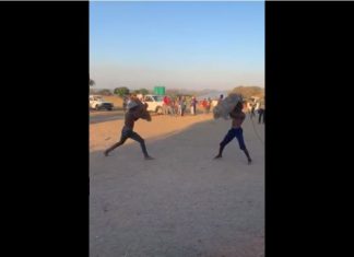 VIDEO. Așa arată o bătaie tradițională cu bice! VIDEO. Așa arată o bătaie tradițională cu bice!