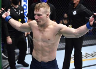 VIDEO. Vezi căror luptători le-a oferit Dana White contracte în UFC pentru prestațiile lor! VIDEO. Vezi căror luptători le-a oferit Dana White contracte în UFC pentru prestațiile lor!