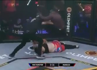 VIDEO. Lupta dintre un bărbat și o femeie, întreruptă cu scandal de prietenul luptatoarei! VIDEO. Lupta dintre un bărbat și o femeie, întreruptă cu scandal de prietenul luptatoarei!