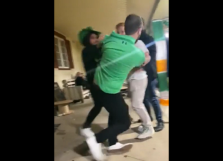 VIDEO. L-a făcut KO dintr-o singură lovitură! VIDEO. L-a făcut KO dintr-o singură lovitură!