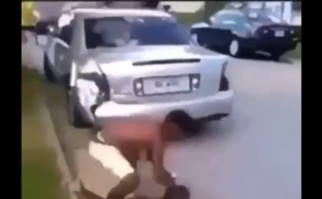 VIDEO. L-a făcut KO și l-a mai lovit de câteva ori după! VIDEO. L-a făcut KO și l-a mai lovit de câteva ori după!