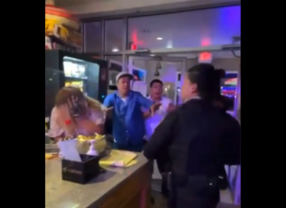 VIDEO. O polițistă a început să ia la bătaie tot clubul! VIDEO. O polițistă a început să ia la bătaie tot clubul!