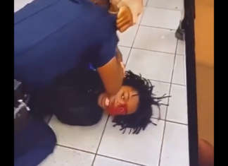 VIDEO. Bătaie între un polițist din New York și un băiat de 16 ani! VIDEO. Bătaie între un polițist din New York și un băiat de 16 ani!