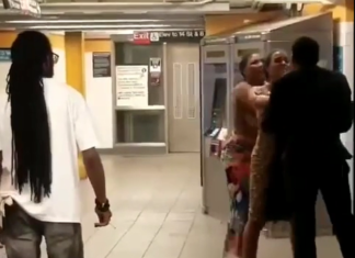 +18 VIDEO. Un cuplu a început să se bată la metrou! +18 VIDEO. Un cuplu a început să se bată la metrou!