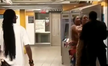 +18 VIDEO. Un cuplu a început să se bată la metrou! +18 VIDEO. Un cuplu a început să se bată la metrou!