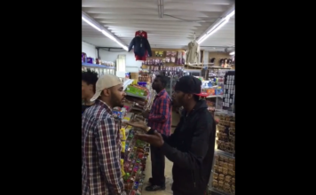 VIDEO. I-a dat șansa să iasă din magazin, dar a preferat bătaia! VIDEO. I-a dat șansa să iasă din magazin, dar a preferat bătaia!