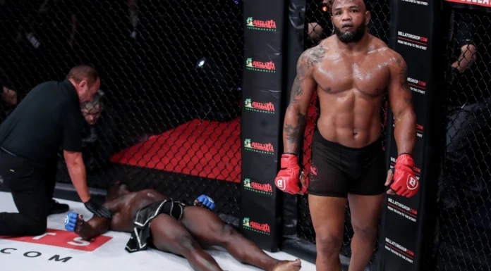 VIDEO. Yoel Romero l-a făcut KO pe Melvin Manhoef și l-a trimis la pensie! VIDEO. Yoel Romero l-a făcut KO pe Melvin Manhoef și l-a trimis la pensie!