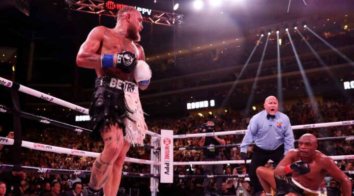 VIDEO. Jake Paul l-a trimis la podea pe Anderson Silva! Vezi rezumatul partidei de box! VIDEO. Jake Paul l-a trimis la podea pe Anderson Silva! Vezi rezumatul partidei de box!