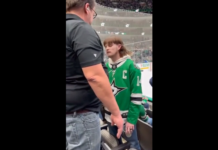 Fanii de hochei sunt cei mai obișnuiți cu bătaia! Atât pe patinoar, cât și în tribune! (VIDEO) Fanii de hochei sunt cei mai obișnuiți cu bătaia! Atât pe patinoar, cât și în tribune! (VIDEO)