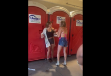 Bătaie între femei într-o toaletă ecologică. Cine și-ar fi imaginat așa ceva? Bătaie între femei într-o toaletă ecologică. Cine și-ar fi imaginat așa ceva?