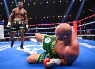 Tyson Fury a câștigat lupta! Francis Ngannou a cucerit lumea! (VIDEO) Tyson Fury a câștigat lupta! Francis Ngannou a cucerit lumea! (VIDEO)