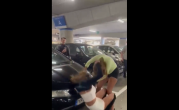 Bătaie generală între mai multe femei într-o parcare subterană (VIDEO) Bătaie generală între mai multe femei într-o parcare subterană (VIDEO)