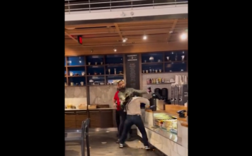 VIDEO. Bătaie între un manager și o angajată la un restaurant din aeroport! VIDEO. Bătaie între un manager și o angajată la un restaurant din aeroport!
