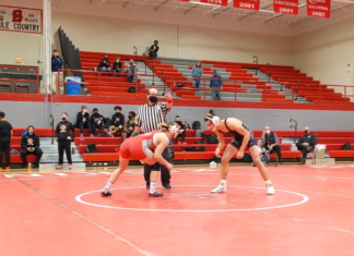 VIDEO. Meci de wrestling între o fată și un băiat! Cine câștigă? VIDEO. Meci de wrestling între o fată și un băiat! Cine câștigă?