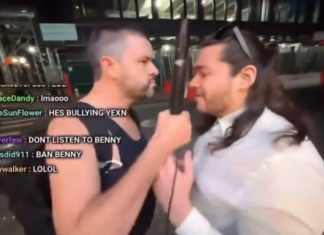 VIDEO. Un streamer și-a luat knockout pentru că a avut prea mult tupeu! VIDEO. Un streamer și-a luat knockout pentru că a avut prea mult tupeu!