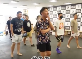 VIDEO. Ce se întâmplă când 2 luptători de stradă intră în ring cu un fost campion K1? VIDEO. Ce se întâmplă când 2 luptători de stradă intră în ring cu un fost campion K1?